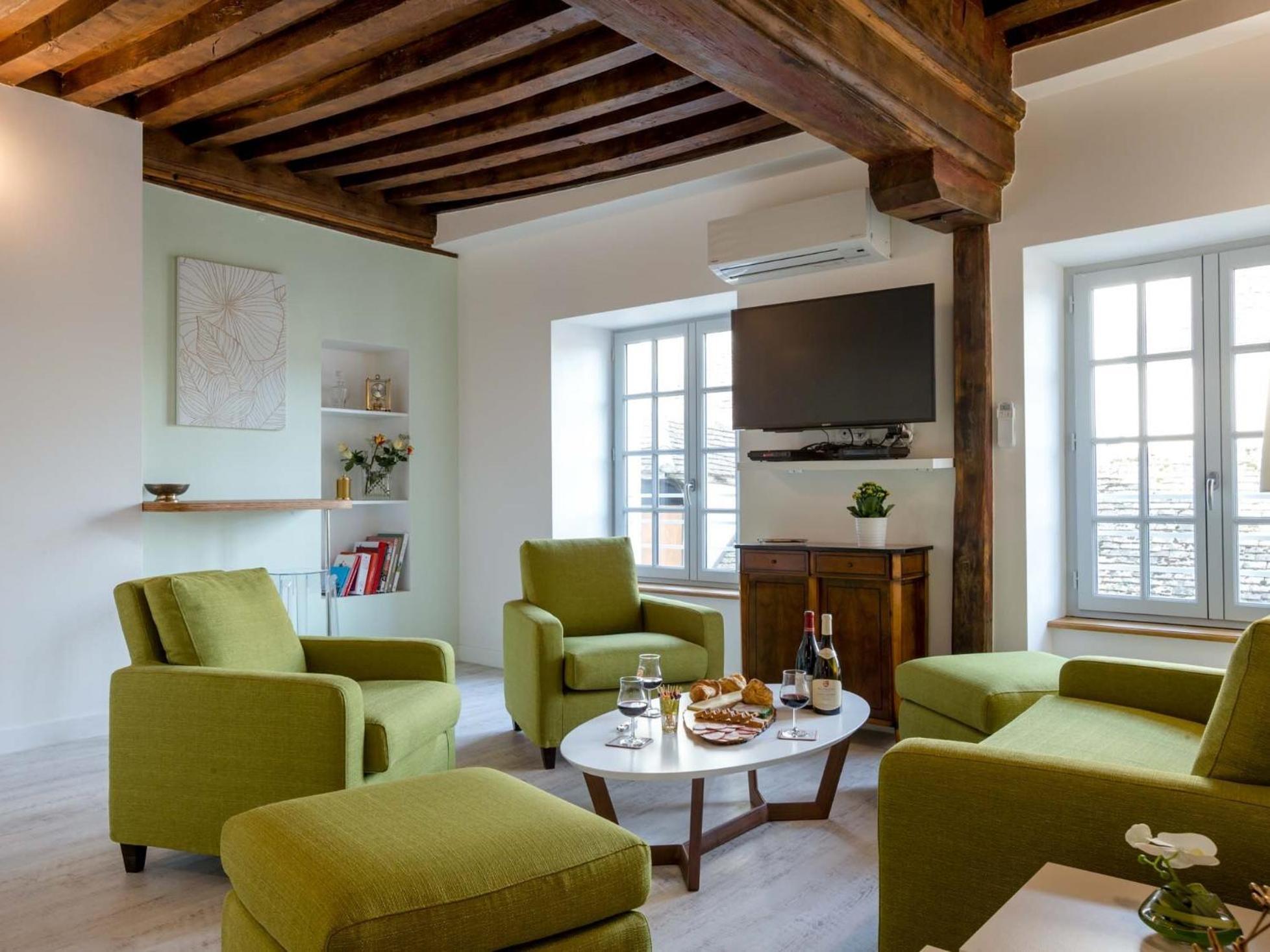 Residence Beaune Sweet Home, 4 Appartements D'Exception Avec Parking Inclus Rum bild