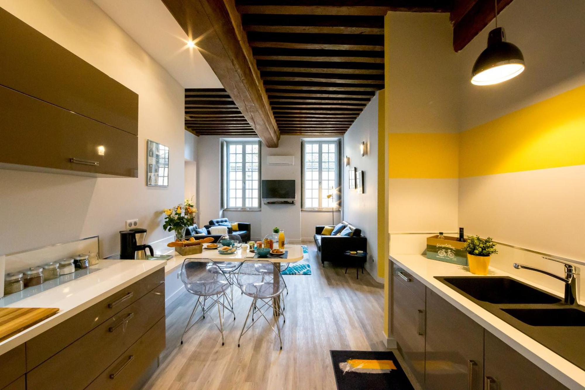 Residence Beaune Sweet Home, 4 Appartements D'Exception Avec Parking Inclus Rum bild