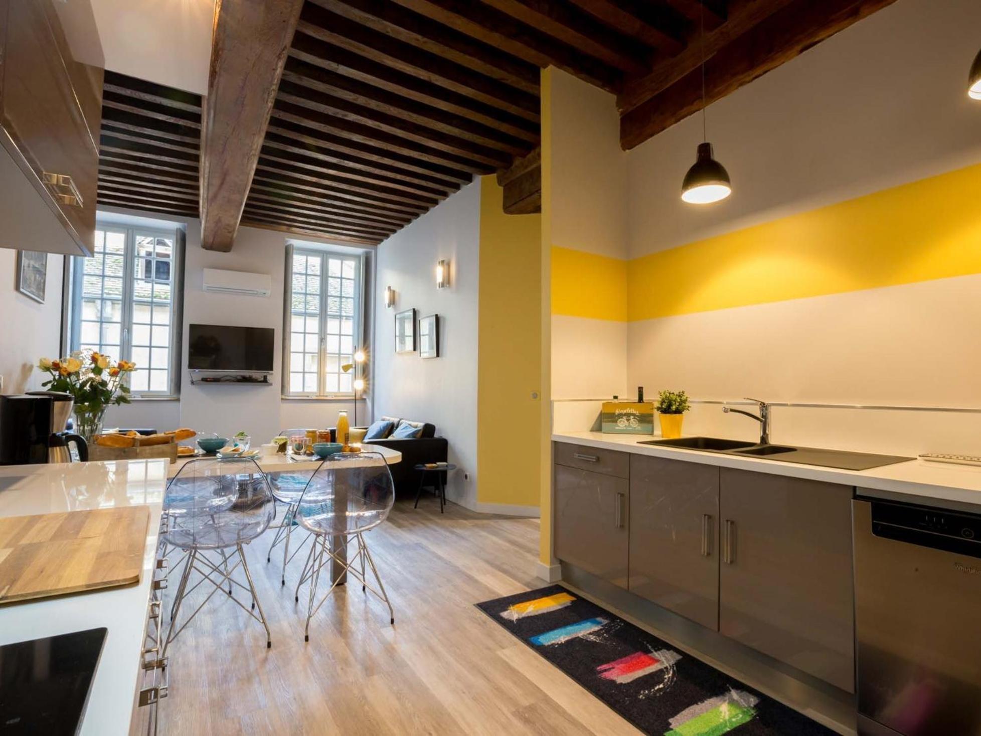 Residence Beaune Sweet Home, 4 Appartements D'Exception Avec Parking Inclus Rum bild