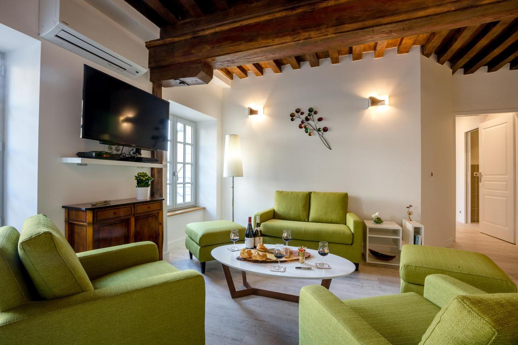 Residence Beaune Sweet Home, 4 Appartements D'Exception Avec Parking Inclus Rum bild
